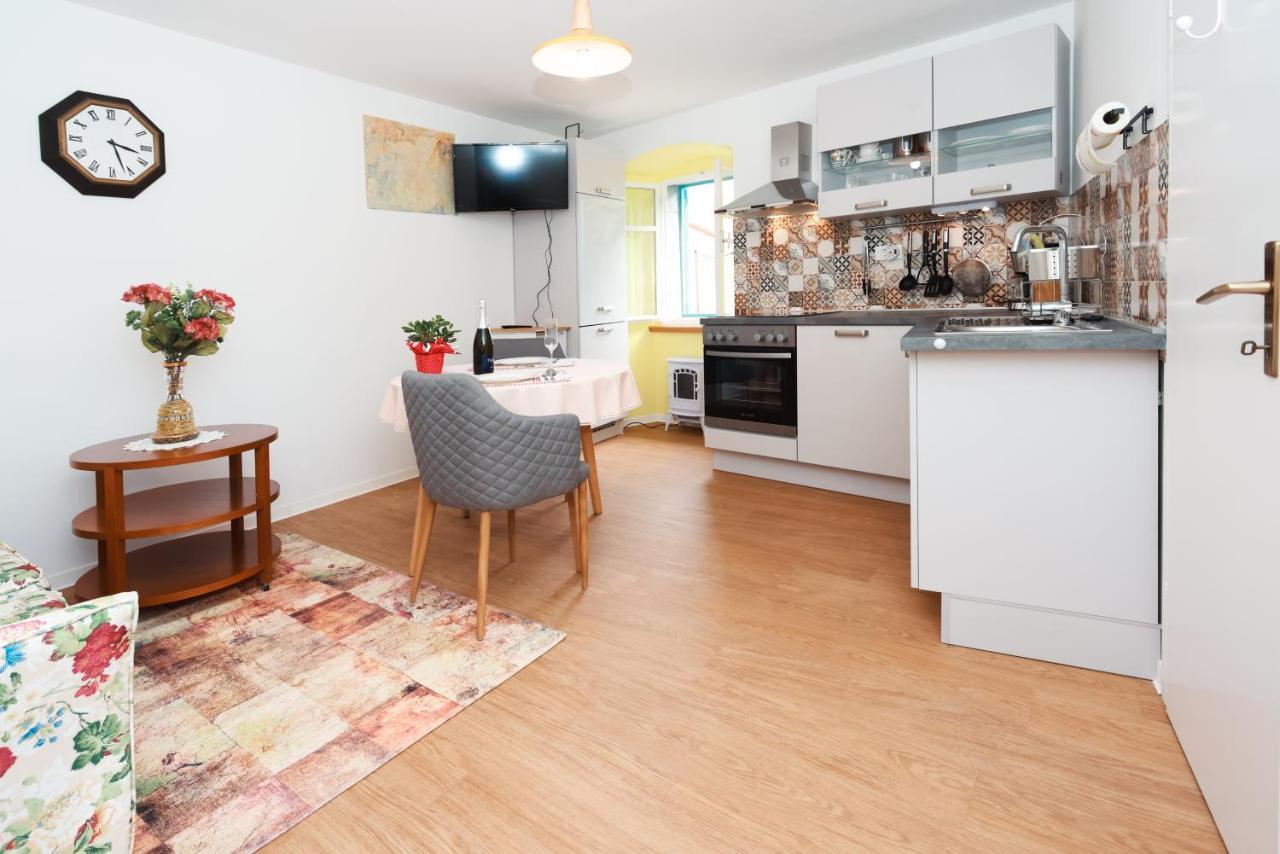 Apartmani Nad Voltun Кастав Экстерьер фото